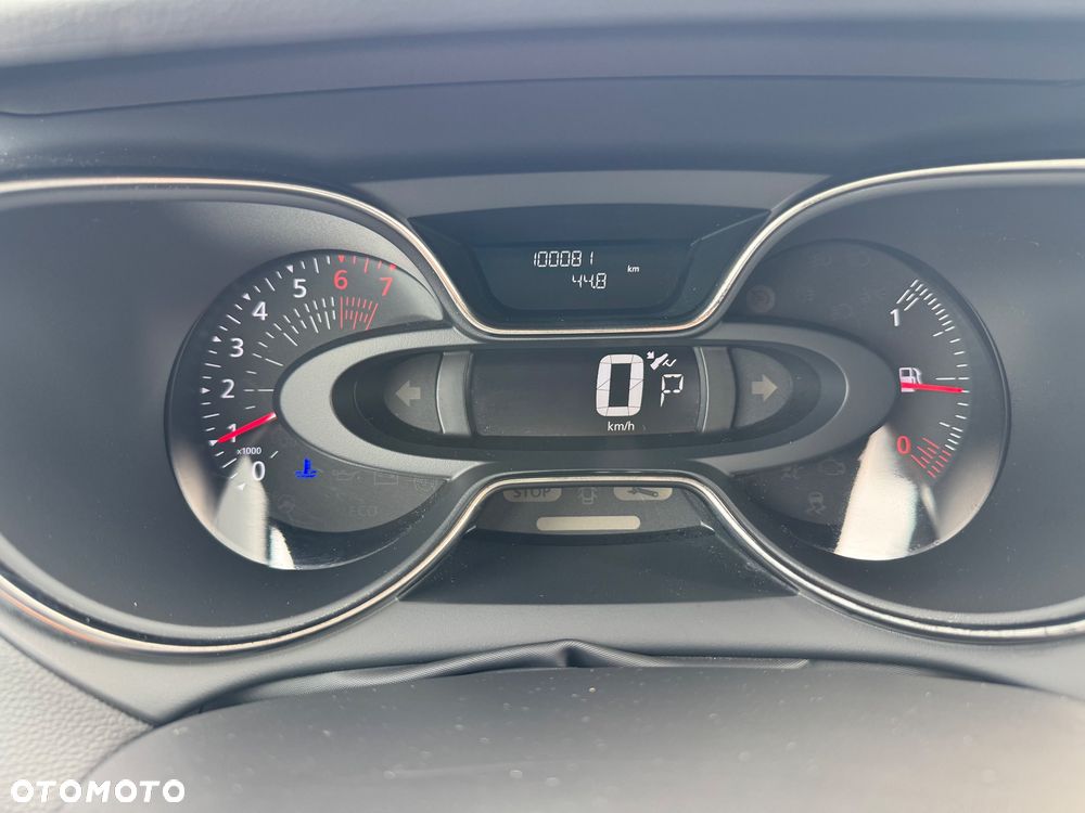 Renault Captur - 19