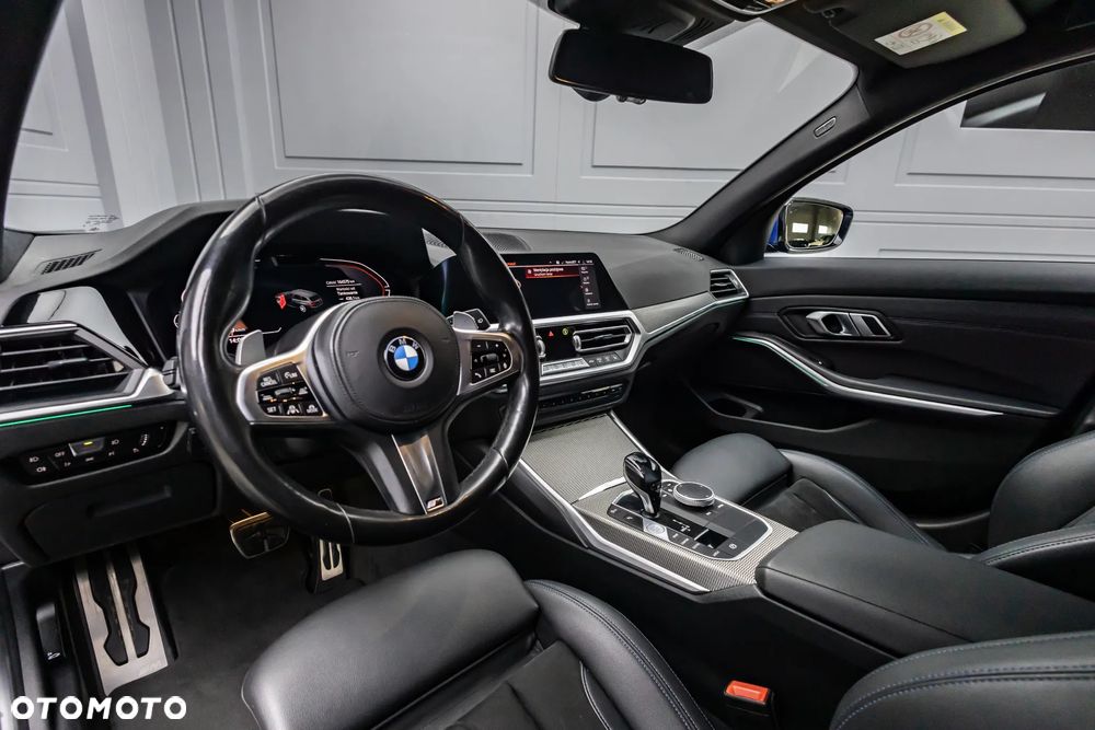 BMW Seria 3 320d xDrive M Sport sport - 23