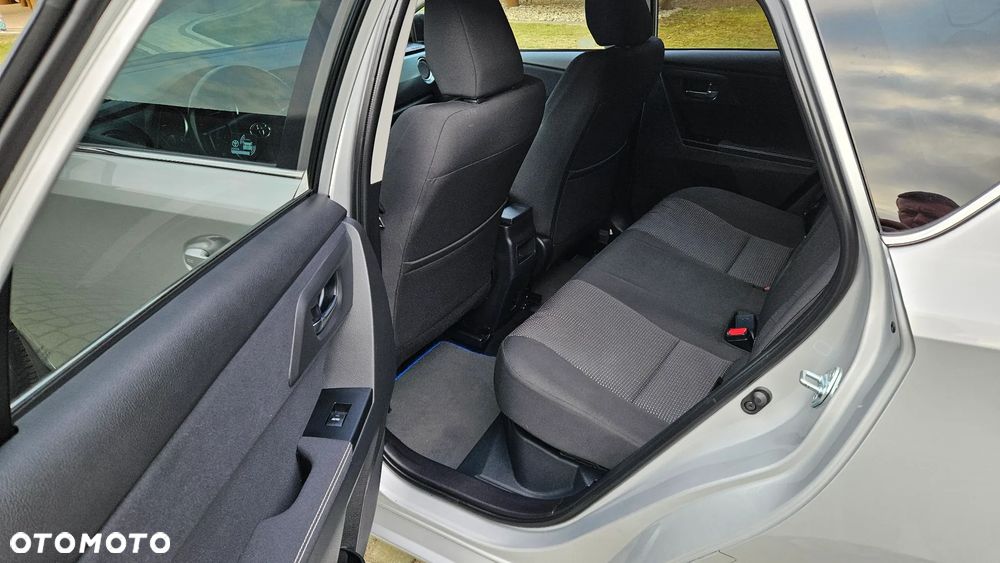 Toyota Auris - 27