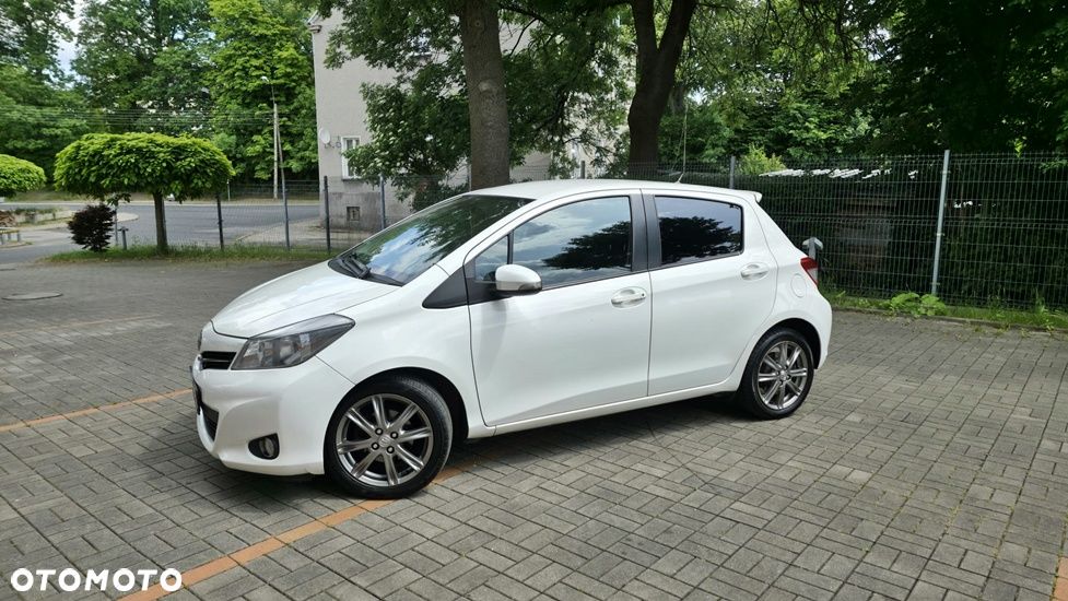Toyota Yaris 1.33 Premium - 8
