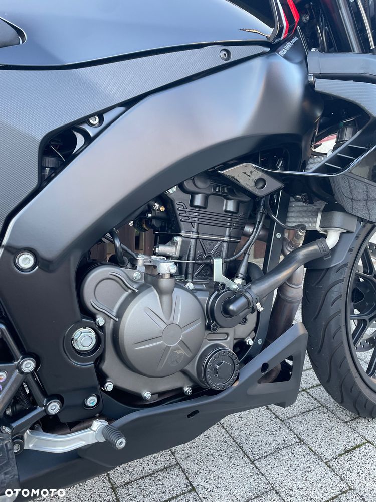 Aprilia Tuono - 9
