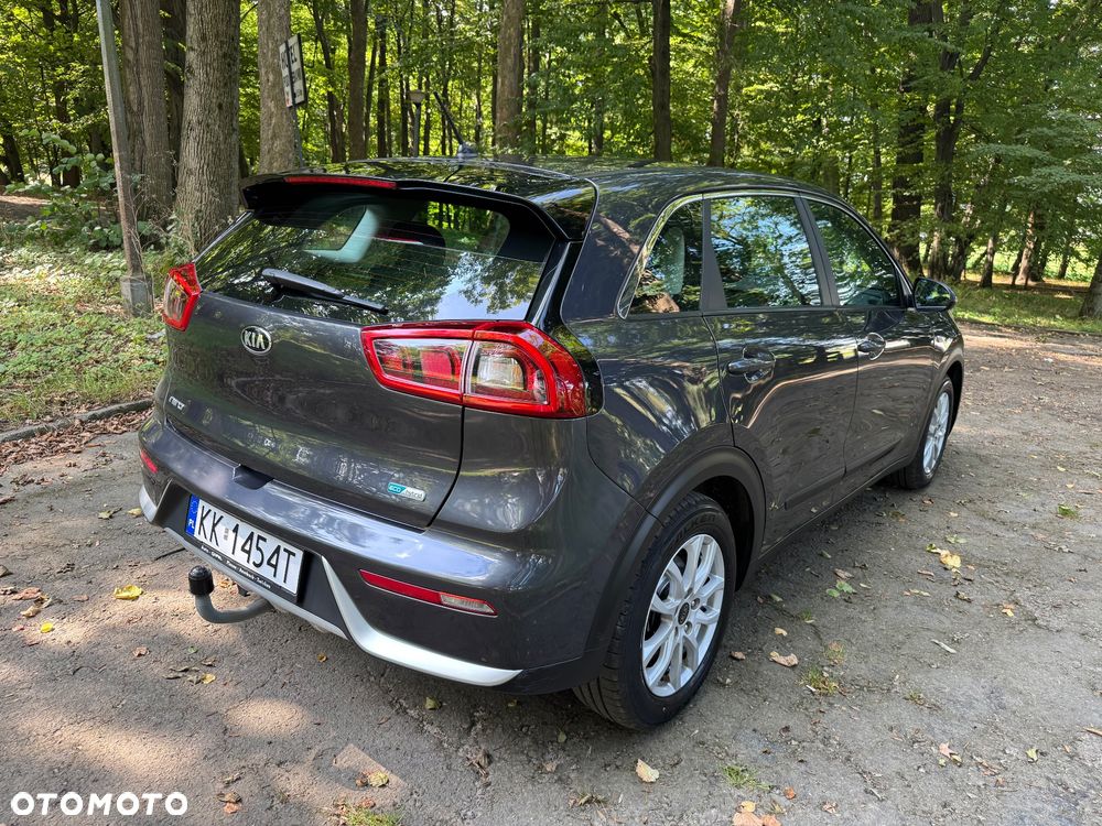 Kia Niro 1.6 GDI Hybrid M - 3