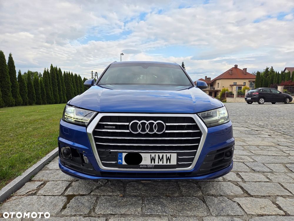 Audi Q7 - 7