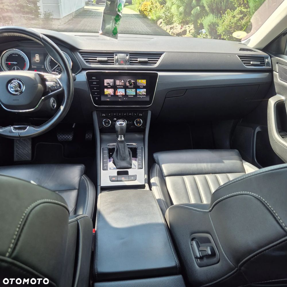 Skoda Superb 2.0 TDI DSG Active - 23
