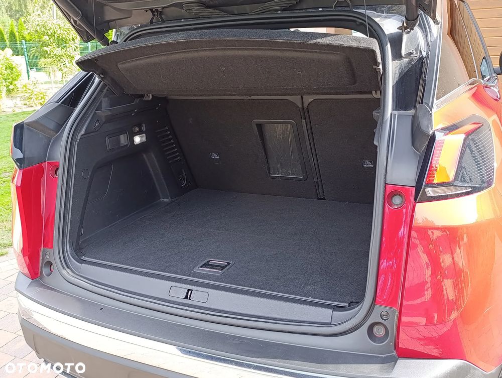 Peugeot 3008 1.6 PureTech Hybrid4 PHEV GT Pack S&S EAT8 - 37