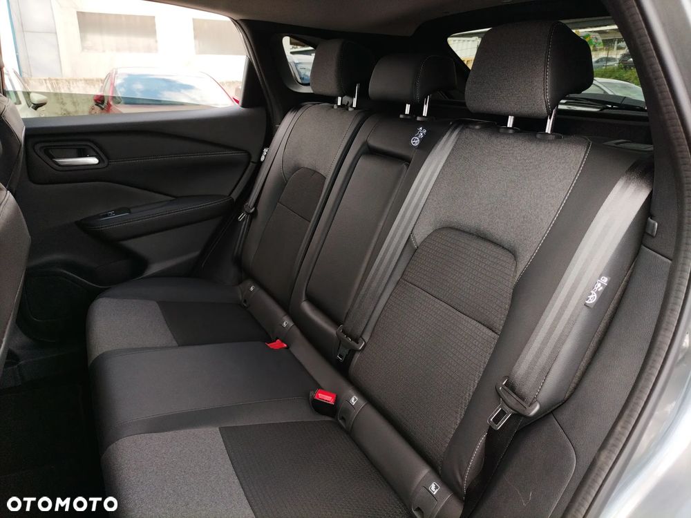 Nissan Qashqai 1.3 DIG-T mHEV N-Connecta Xtronic - 23