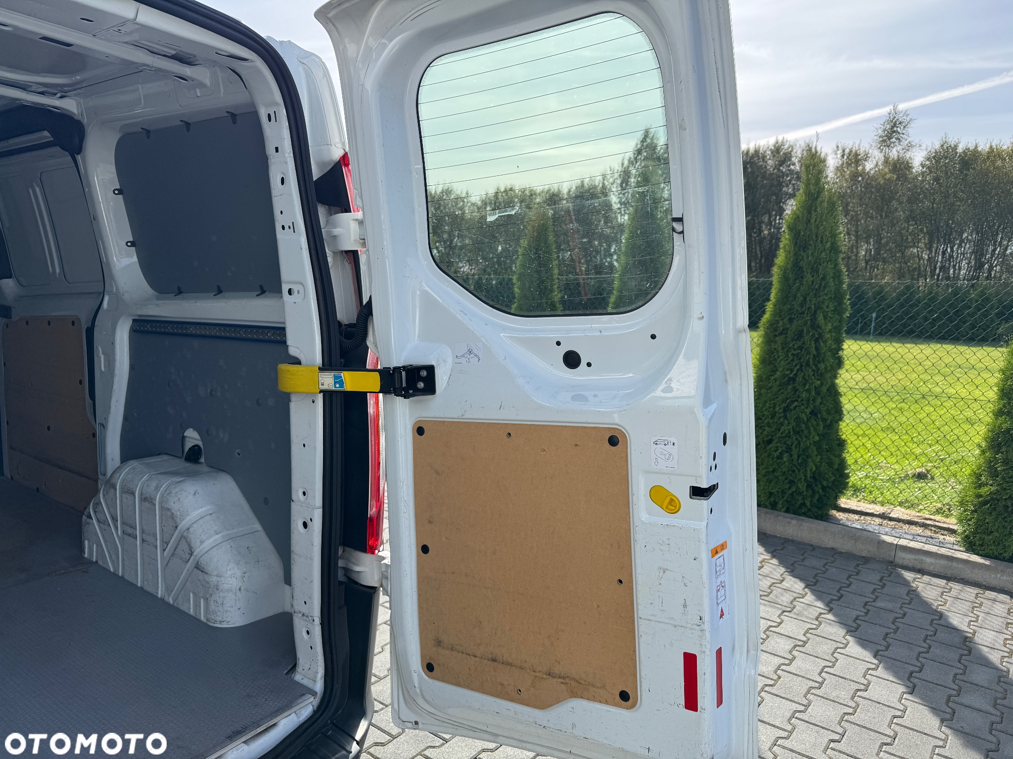 Ford transit custom - 16