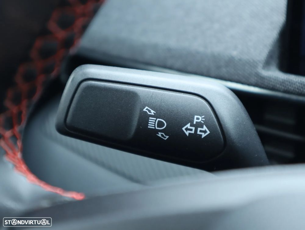 Ford Mustang Mach-E 75.7 kWh Premium AWD - 42