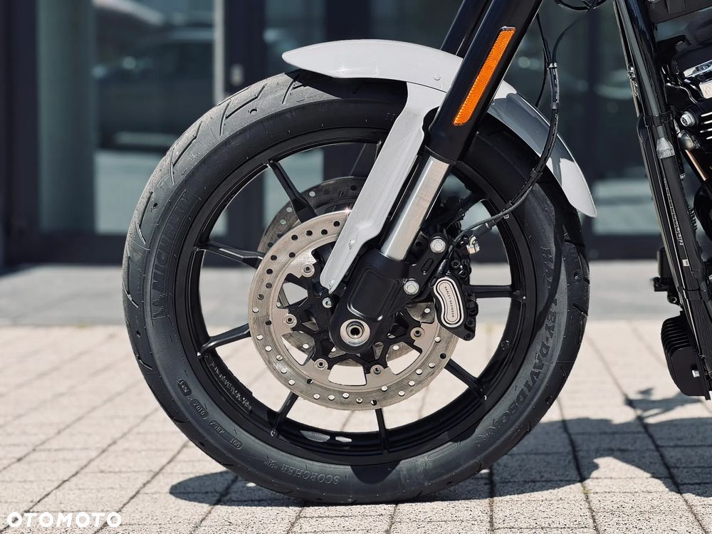 Harley-Davidson Softail Low Rider - 16