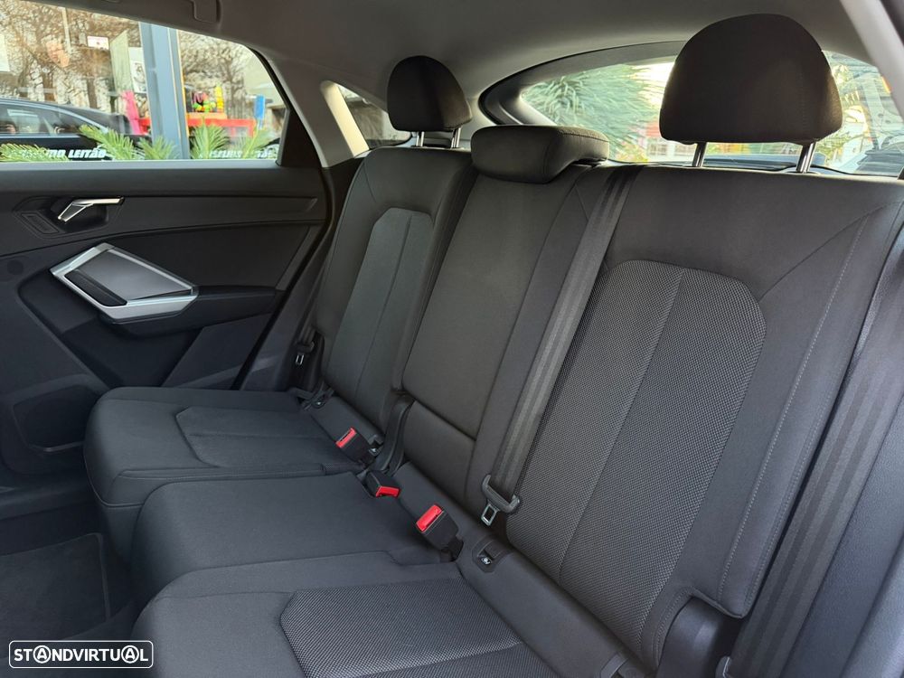 Audi Q3 Sportback 35 TDI S tronic - 17