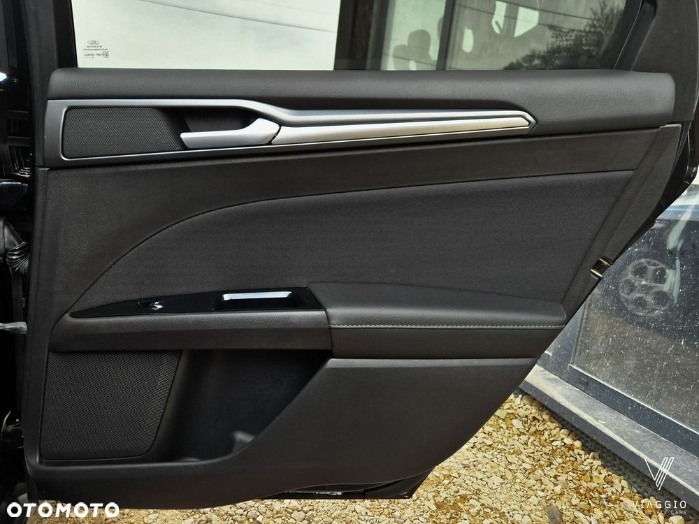 Ford Mondeo 2.0 EcoBlue Titanium - 20