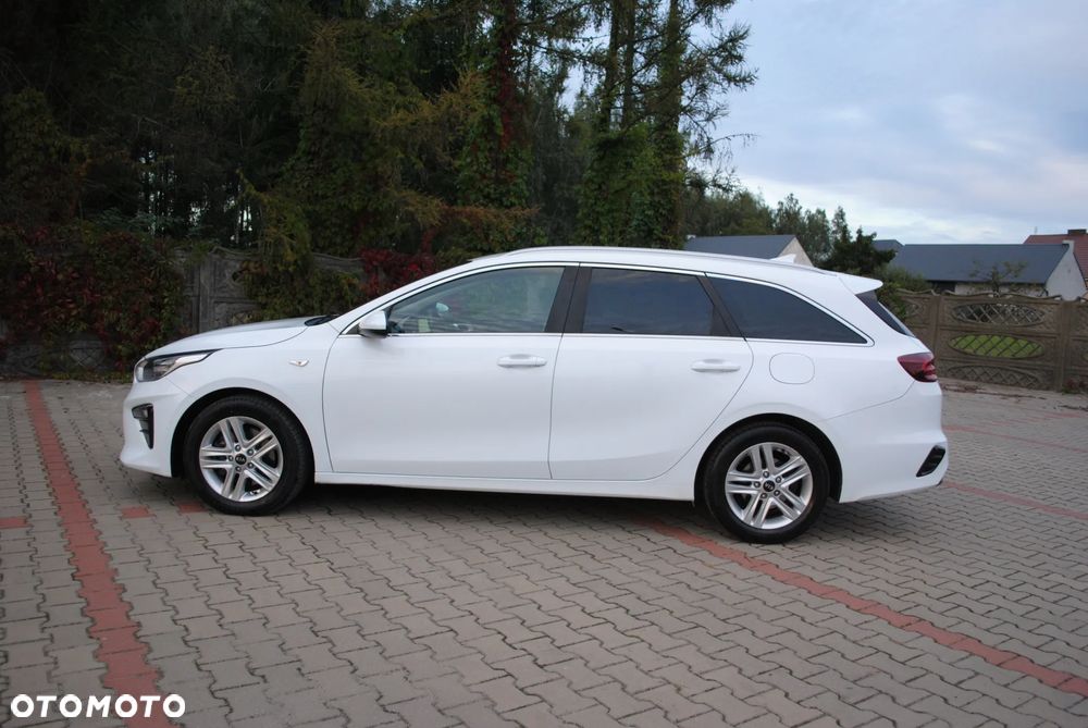Kia Ceed 1.6 CRDi SCR L Business Line - 10