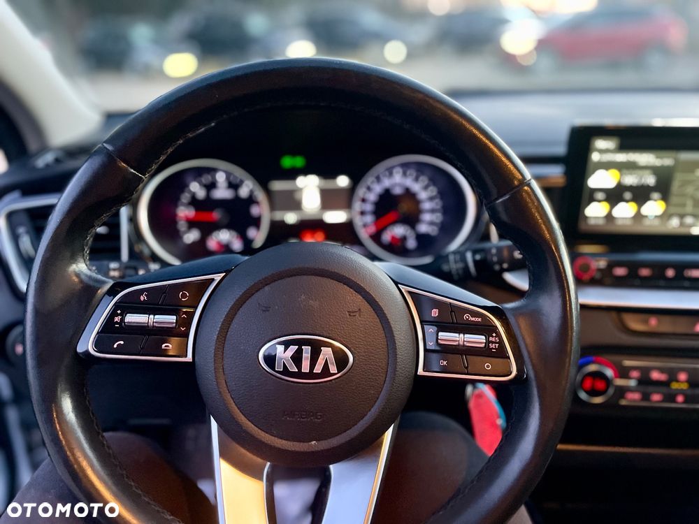 Kia XCeed 1.6 CRDi LAUNCH EDITION - 20