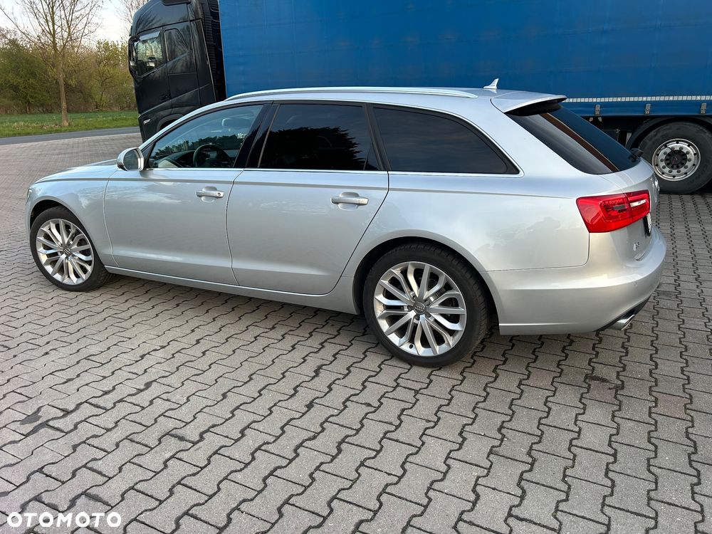Audi A6 Avant 2.0 TDI Ultra DPF S tronic - 11