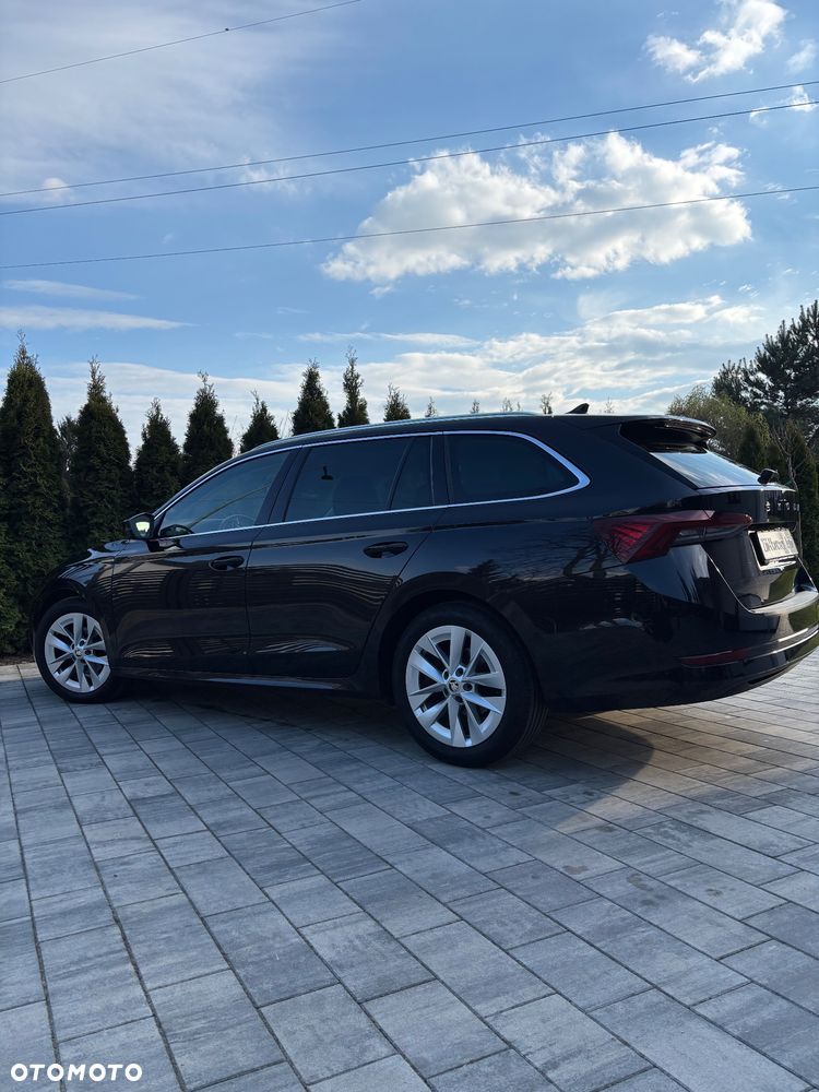 Skoda Octavia 2.0 TDI DSG Style - 9