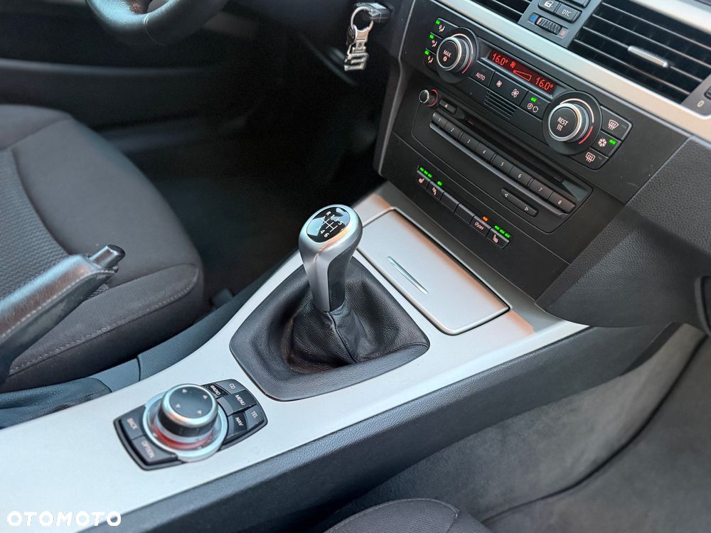 BMW Seria 3 - 15