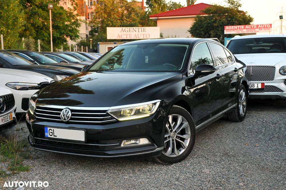 Volkswagen Passat - 2