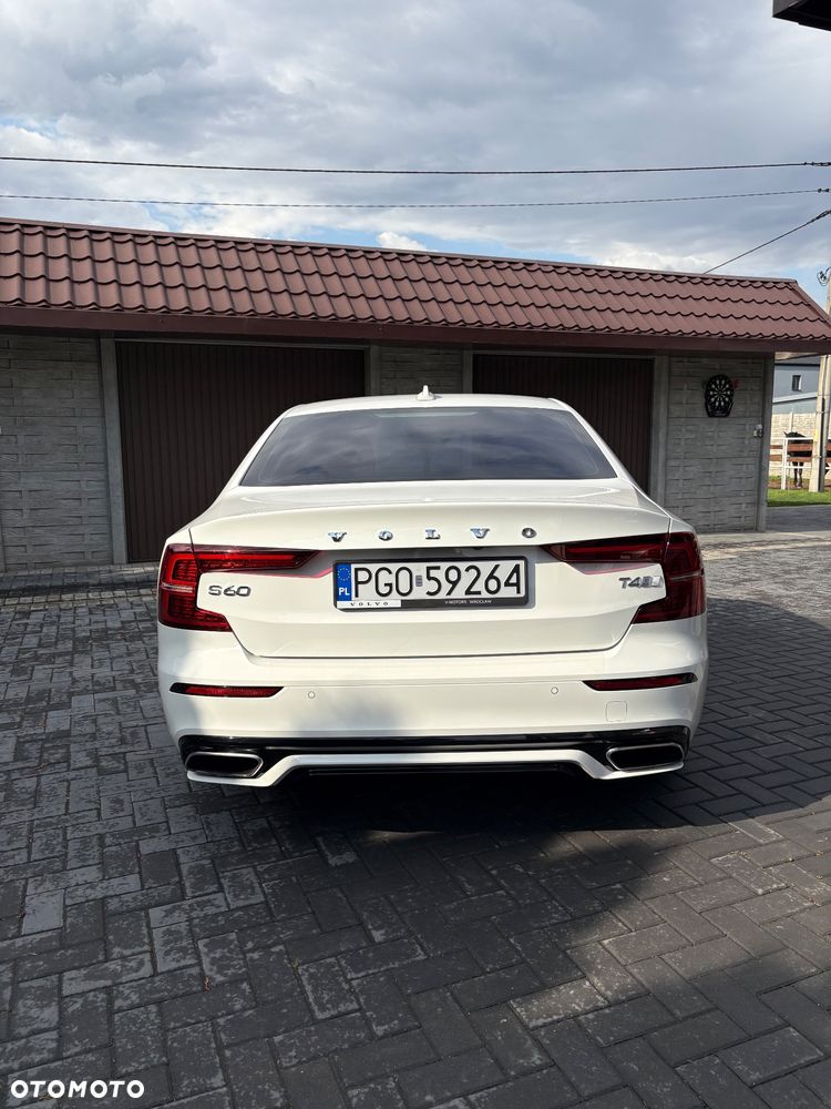 Volvo S60 T4 R-Design - 5