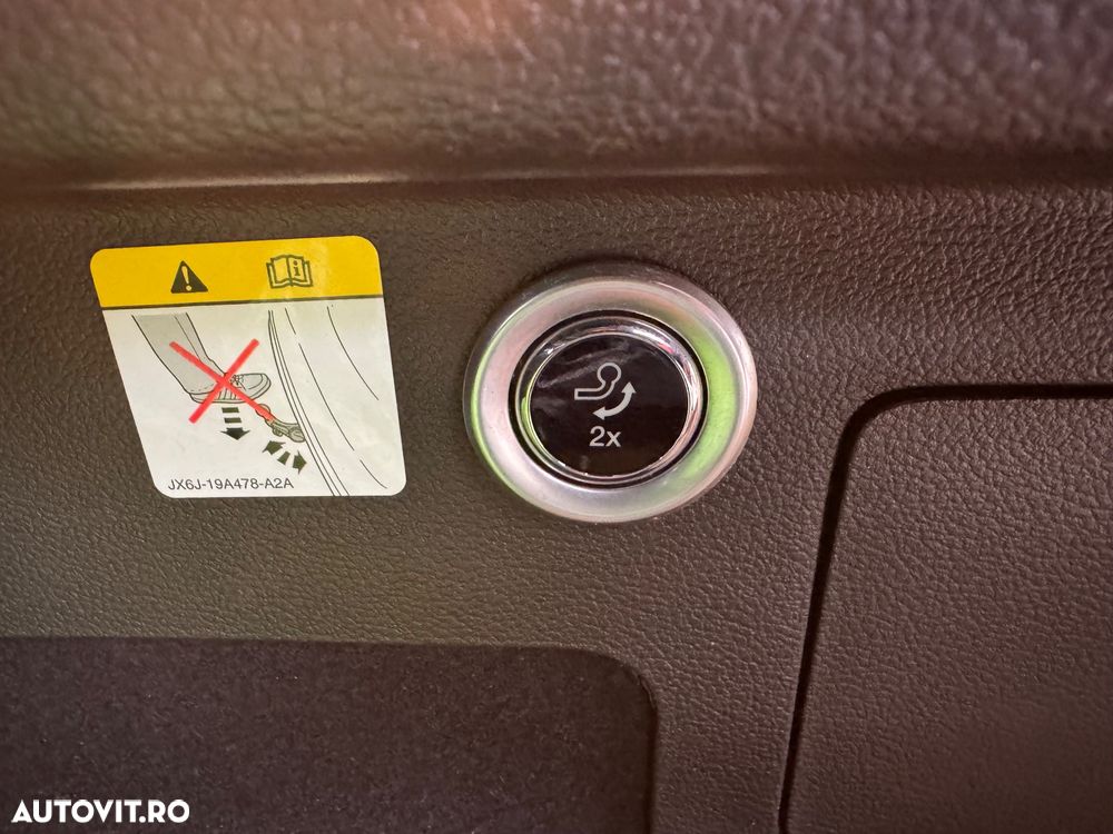 Ford Kuga 1.5 EcoBoost 4x4 Aut. ST-Line - 17