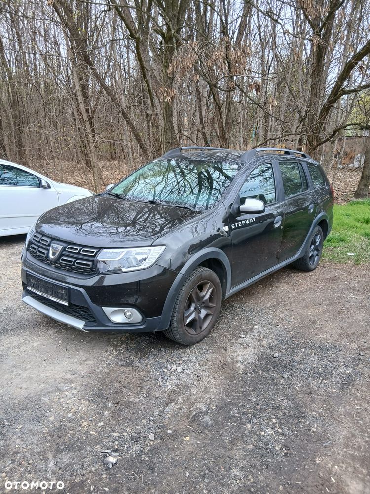 Dacia Logan TCe 90 S&S Stepway Celebration - 1