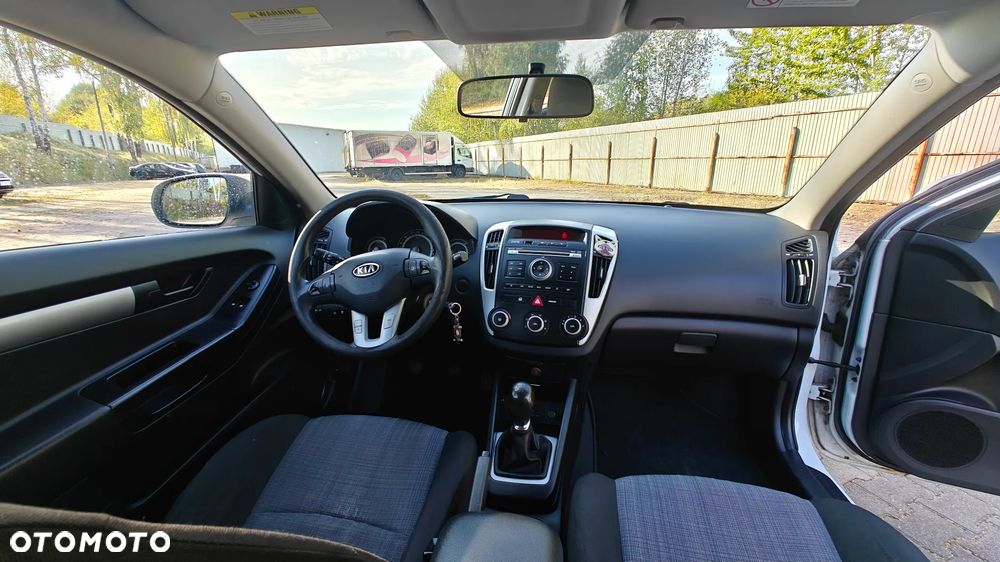 Kia Ceed 1.4 Comfort - 21