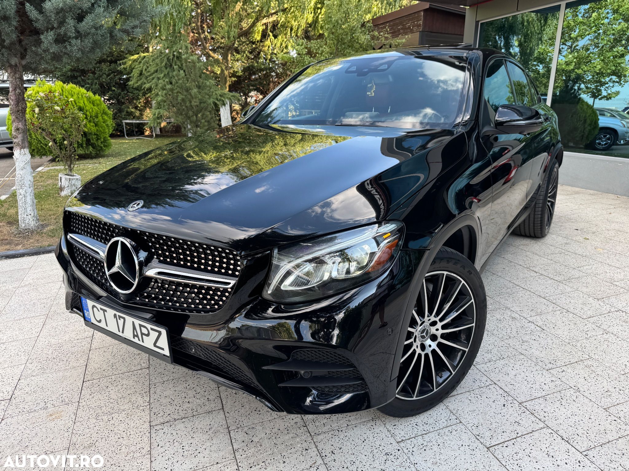 Mercedes-Benz GLC Coupe 300 4MATIC - 1