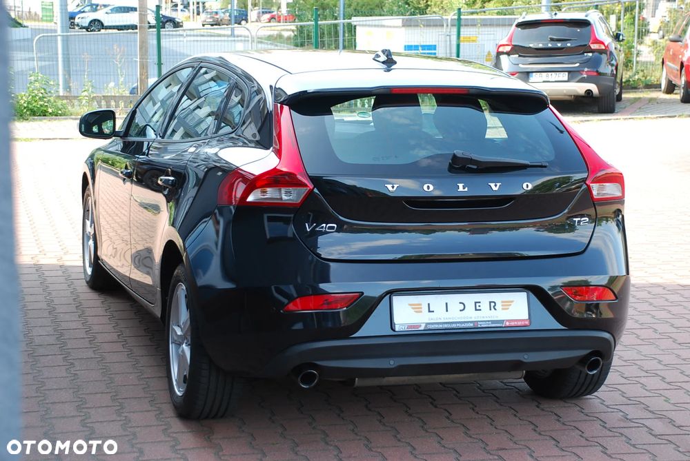 Volvo V40 T2 - 23