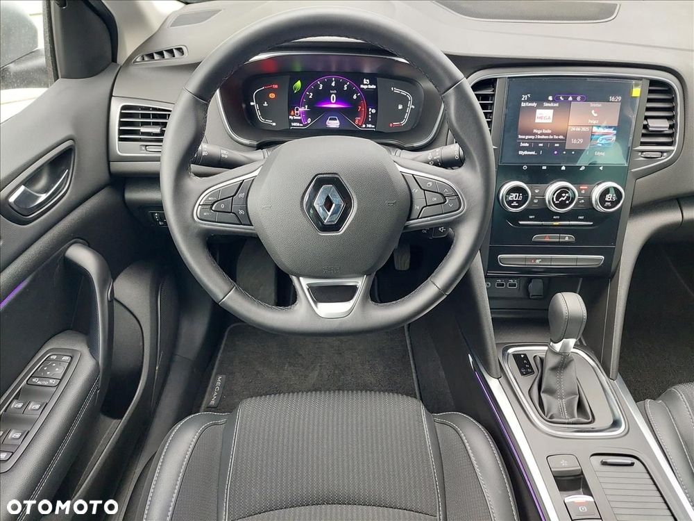 Renault Megane 1.3 TCe Intens EDC - 11