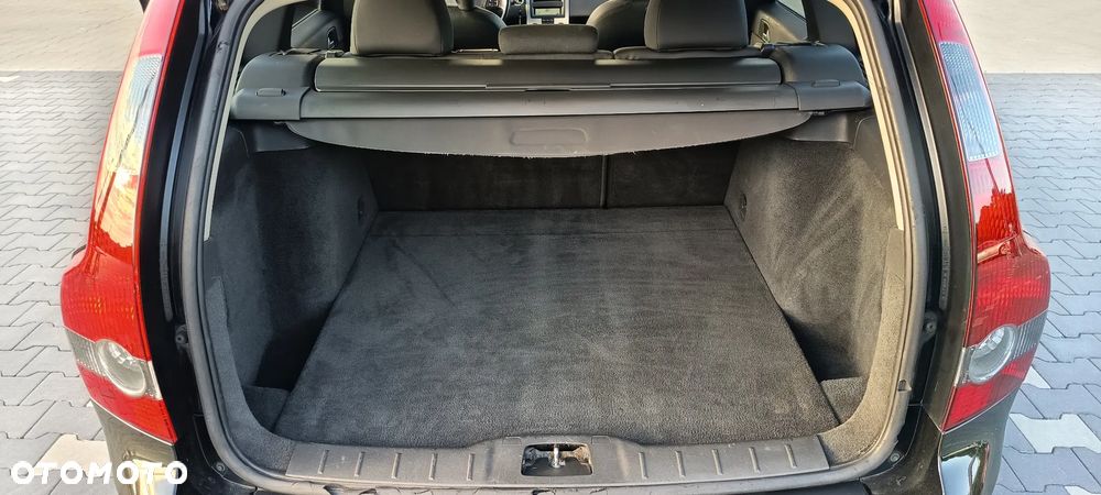 Volvo V50 2.4 - 19