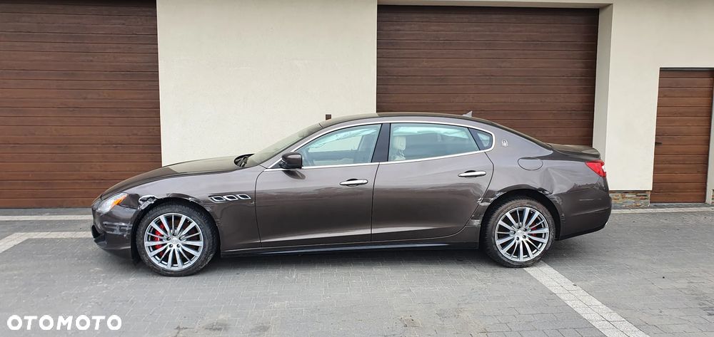 Maserati Quattroporte - 6