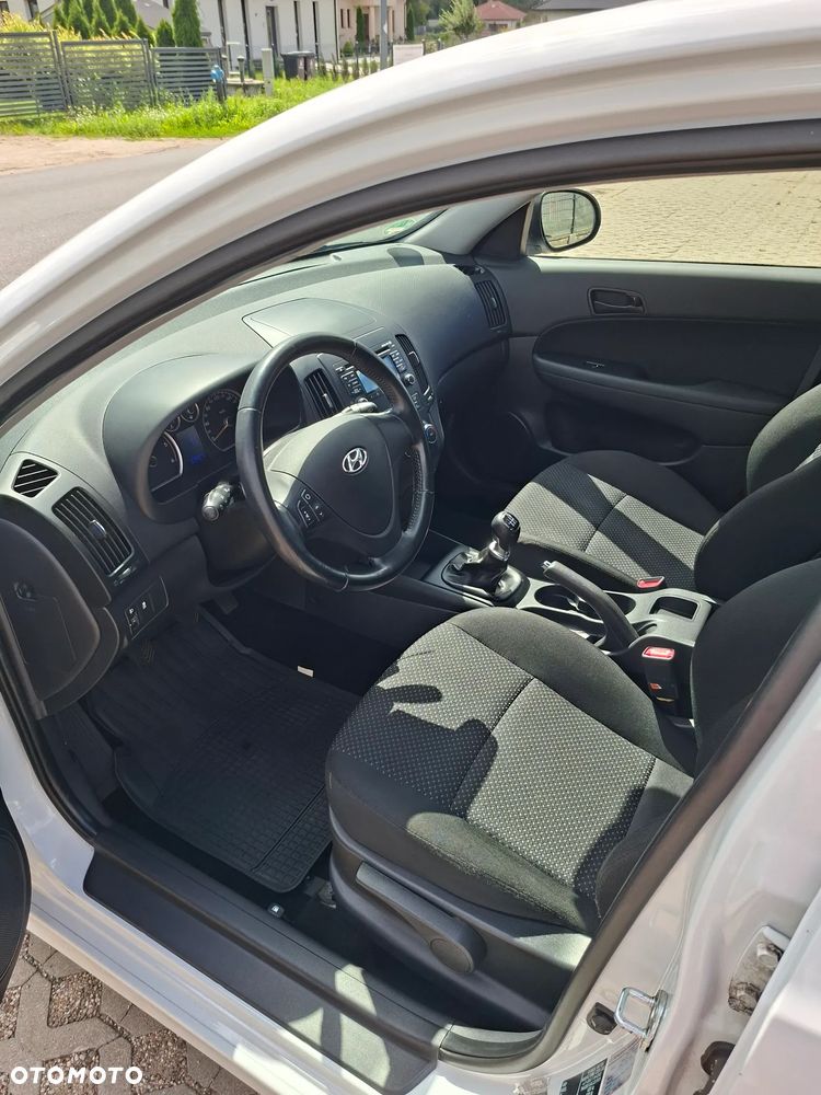 Hyundai i30 1.6 CRDi Classic - 8