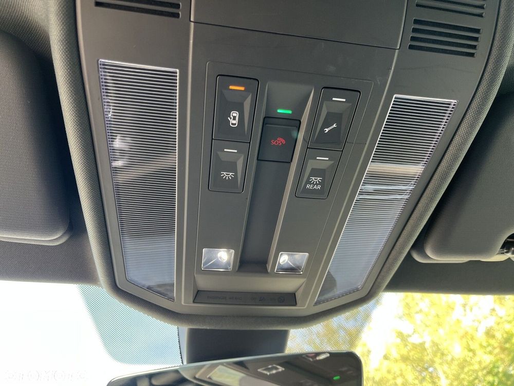 Volkswagen Touareg - 35