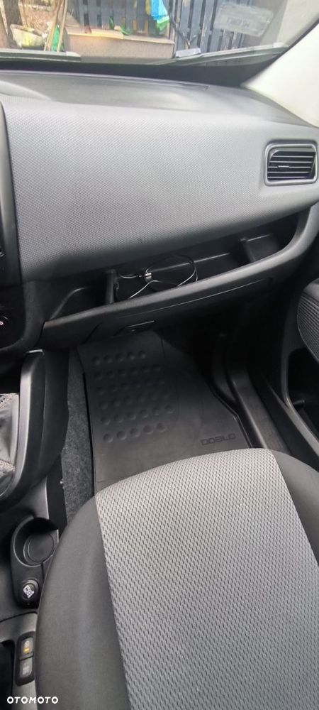 Fiat Doblo 1.6 Multijet 16V Emotion - 14