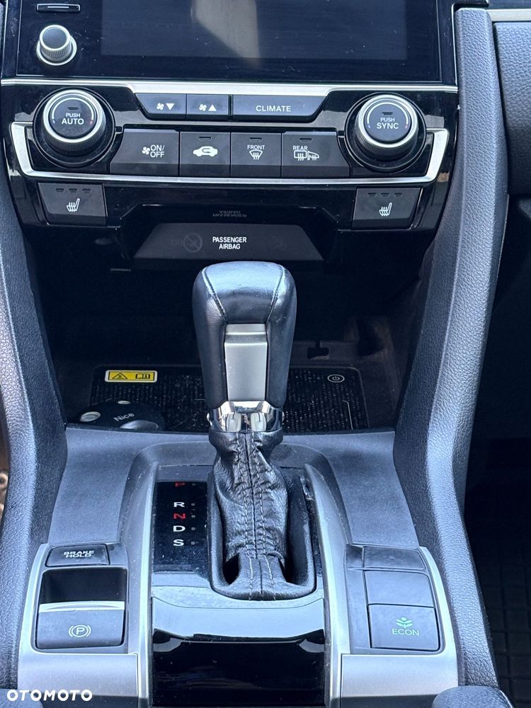 Honda Civic 1.5 T Executive CVT - 26