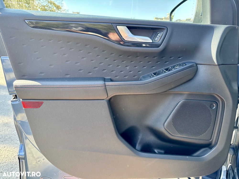 Ford Kuga 2.5 Duratec FHEV FWD ST Line - 12