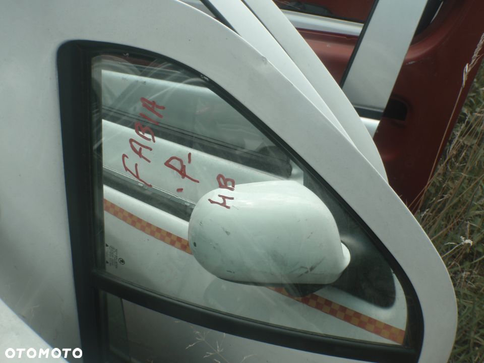 szyba szyby z drzwi skoda fabia I - 1