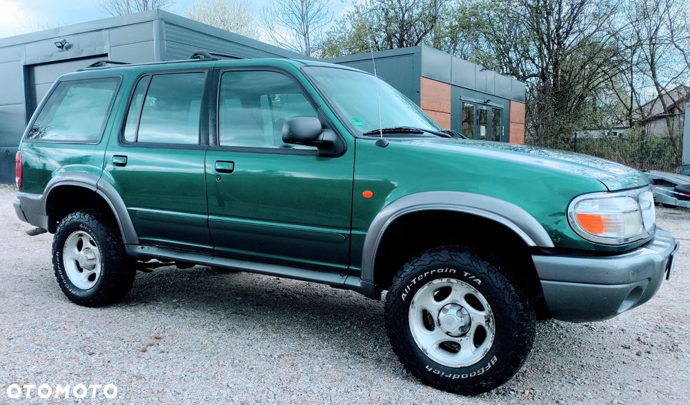 Ford Explorer 4.0 - 9