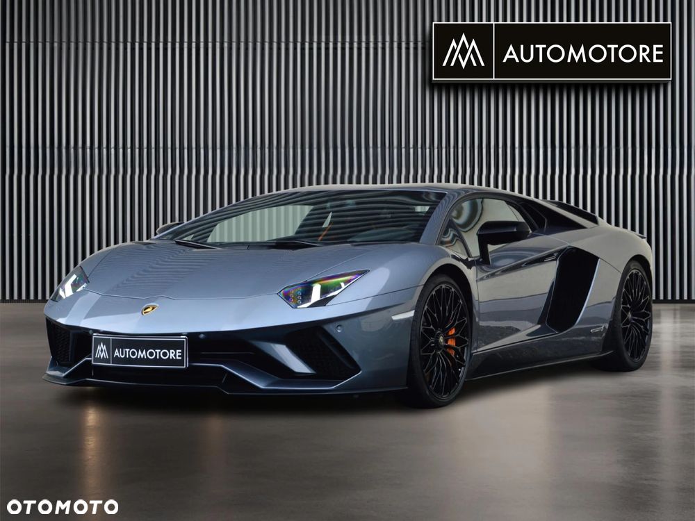 Lamborghini Aventador S - 4
