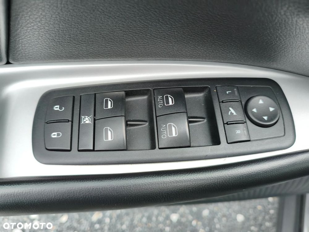 Fiat Freemont 2.0 Multijet Lounge AWD - 28
