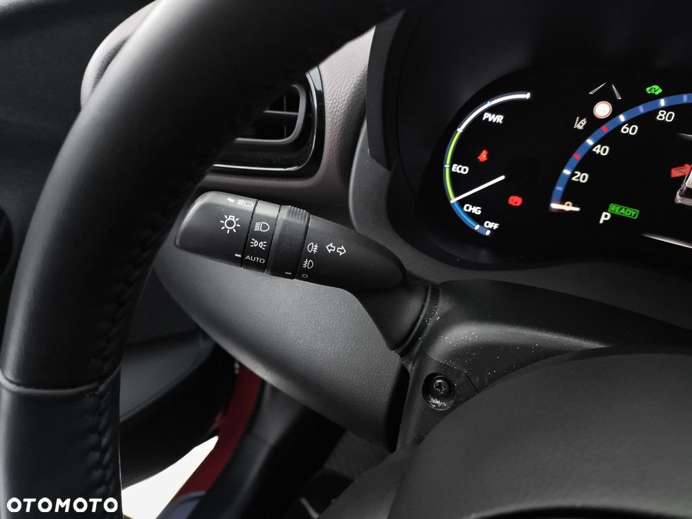 Toyota Yaris Cross Hybrid 1.5 Executive - 26