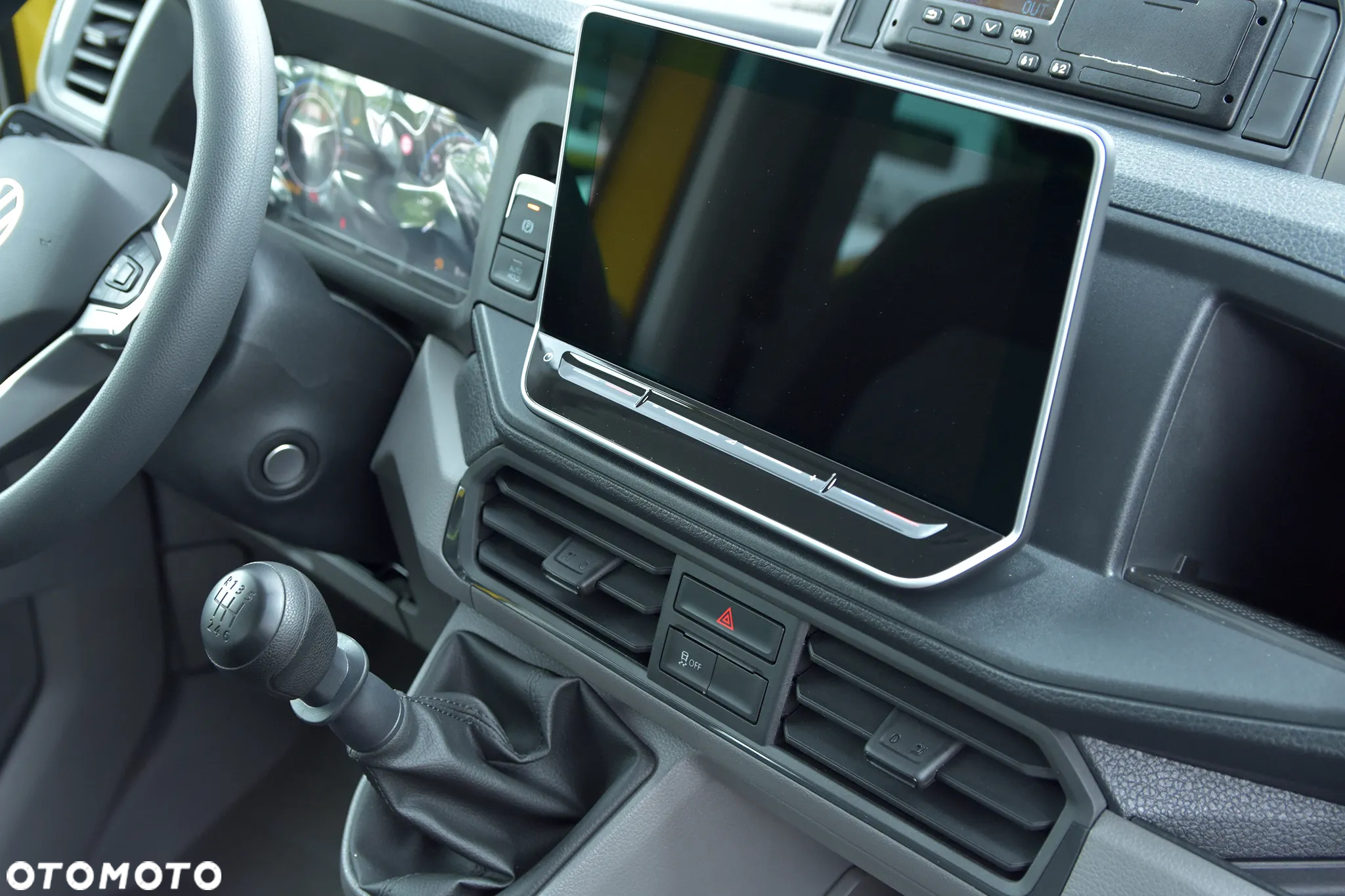 Volkswagen Crafter autolaweta PPP pomoc drogowa - 22