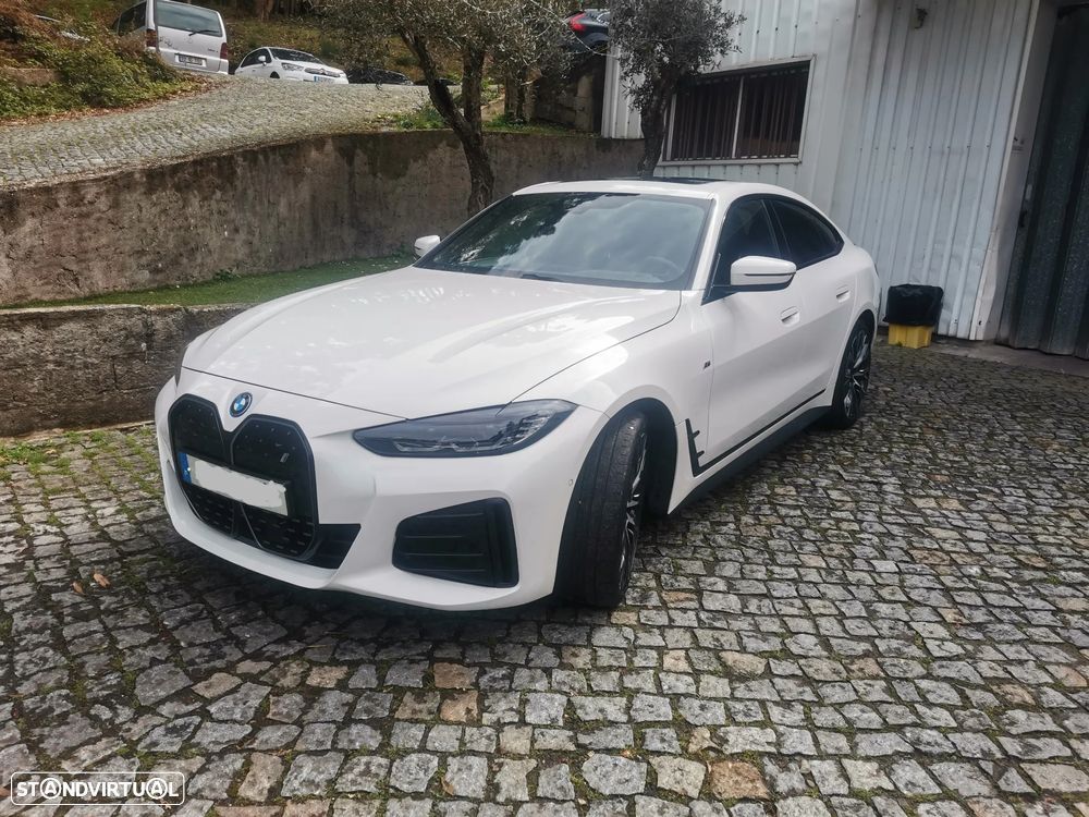 BMW i4 eDrive40 Pack Desportivo M - 1