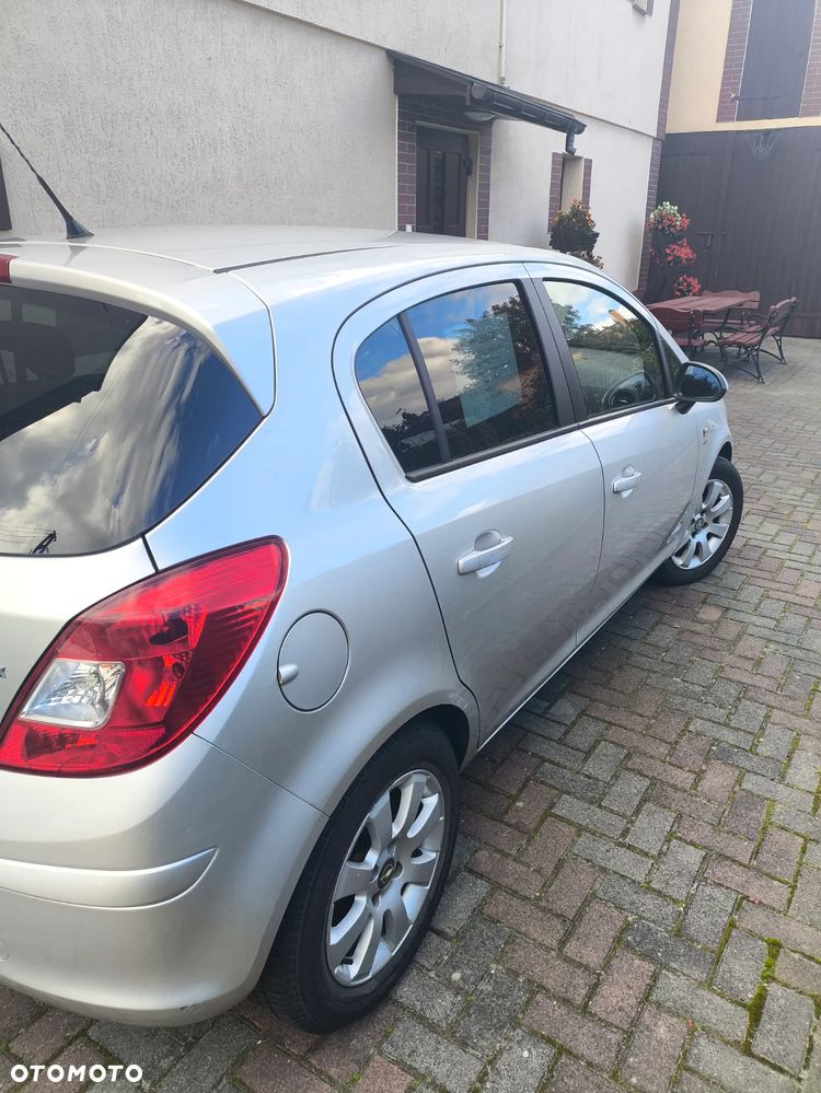 Opel Corsa - 4