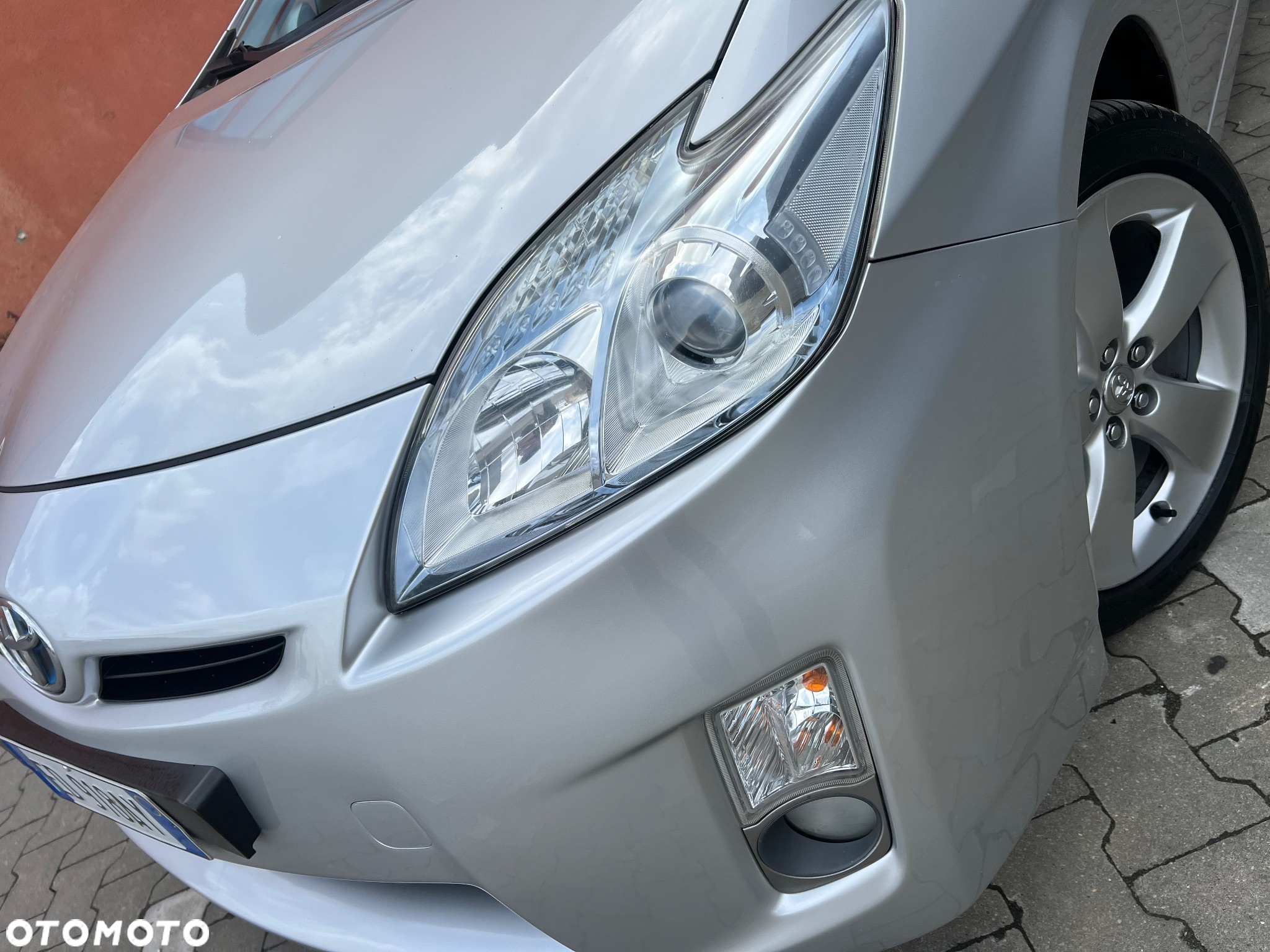 Toyota Prius 1.8 HSD Premium - 15