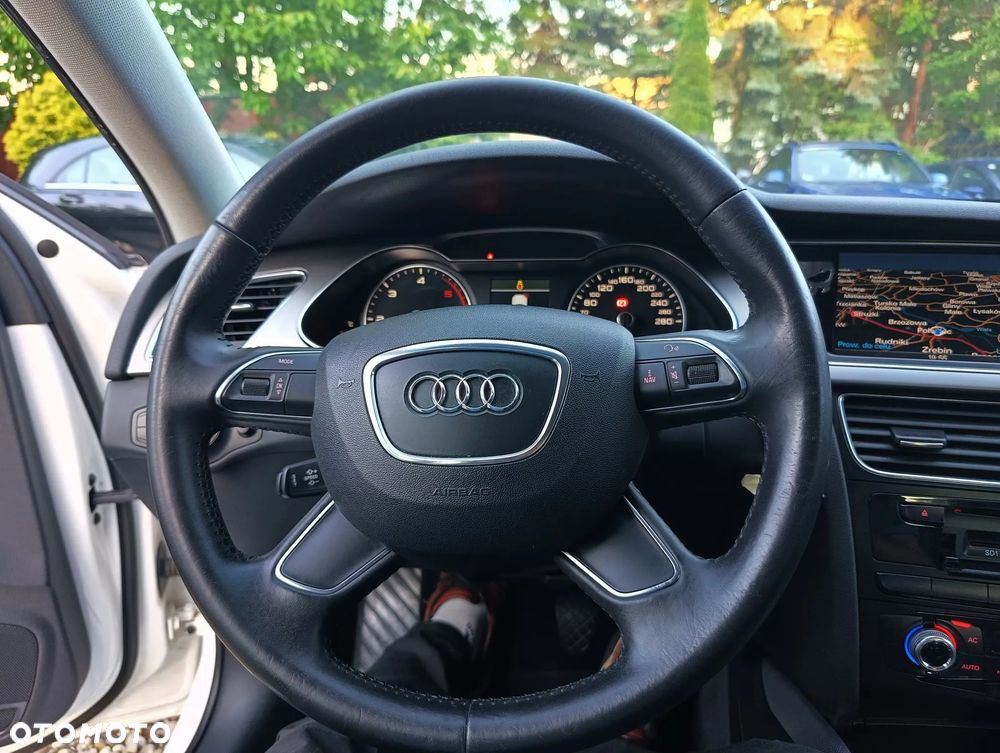 Audi A4 Limousine 2.0 TDI DPF Ambition - 30