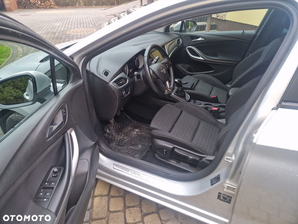 Opel Astra 1.0 T 120 Lat S&S - 6