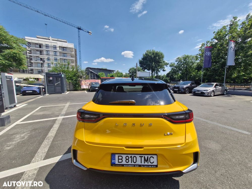 Lexus LBX 1.5 HEV 4x2 CVT Cool - 8