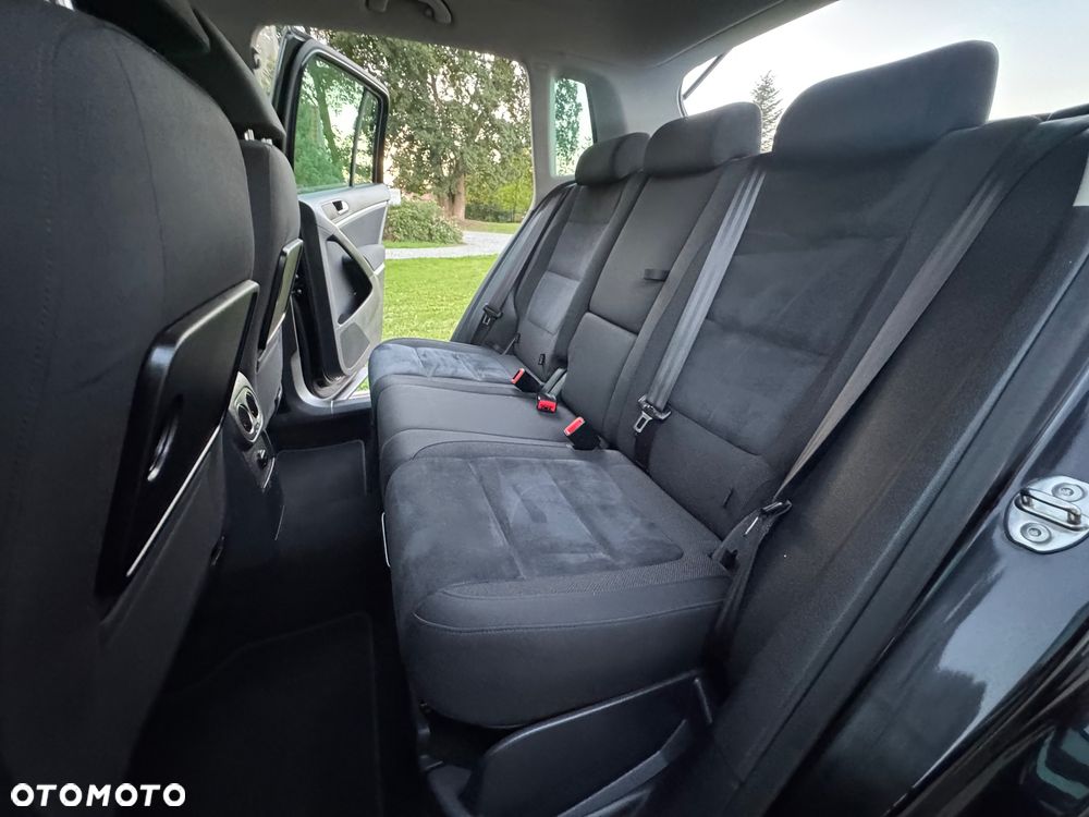 Volkswagen Tiguan - 21