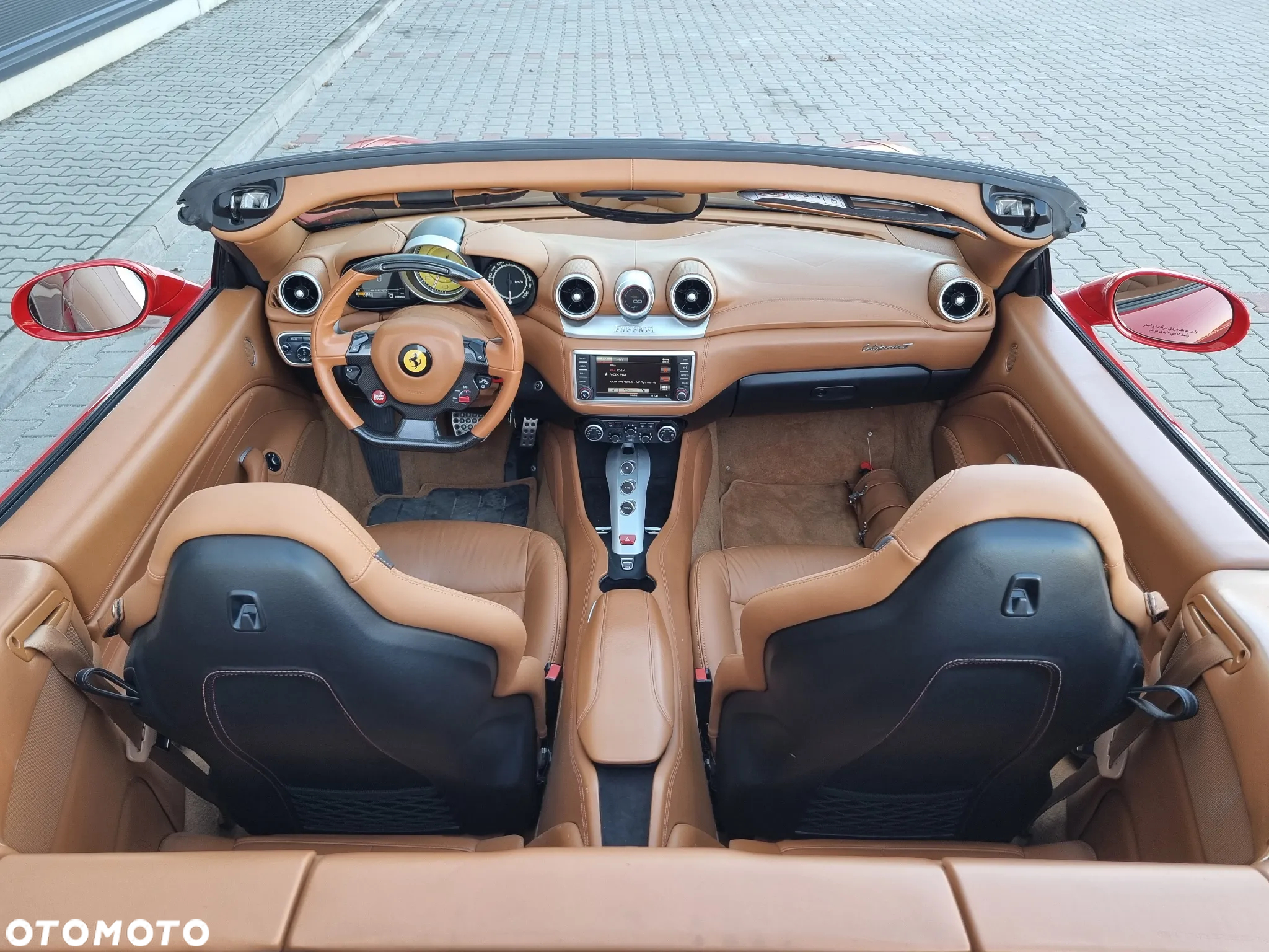 Ferrari California T - 30