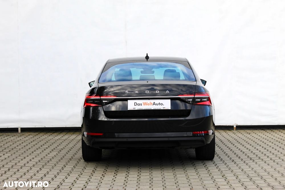 Skoda Superb 2023 photo 4